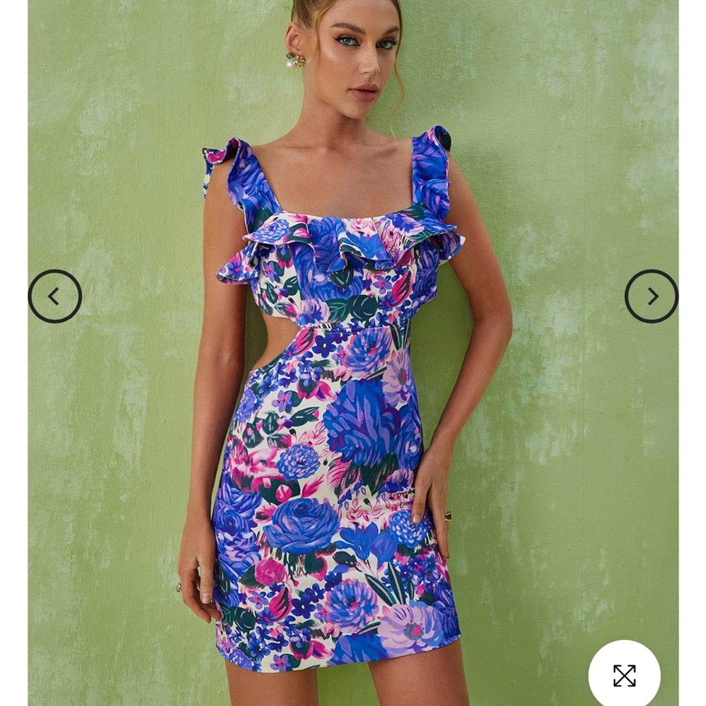 Mew Mews Fashion size S “Cinnamon Ruffle Printed Mini Dress”